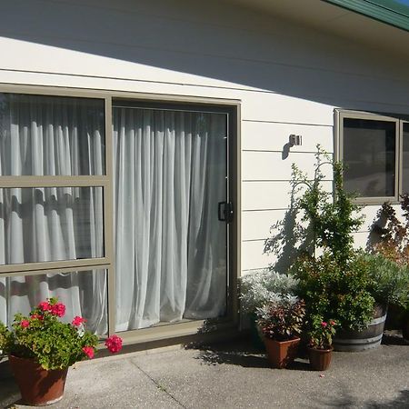 The B & B On The Hill Queenstown Bagian luar foto
