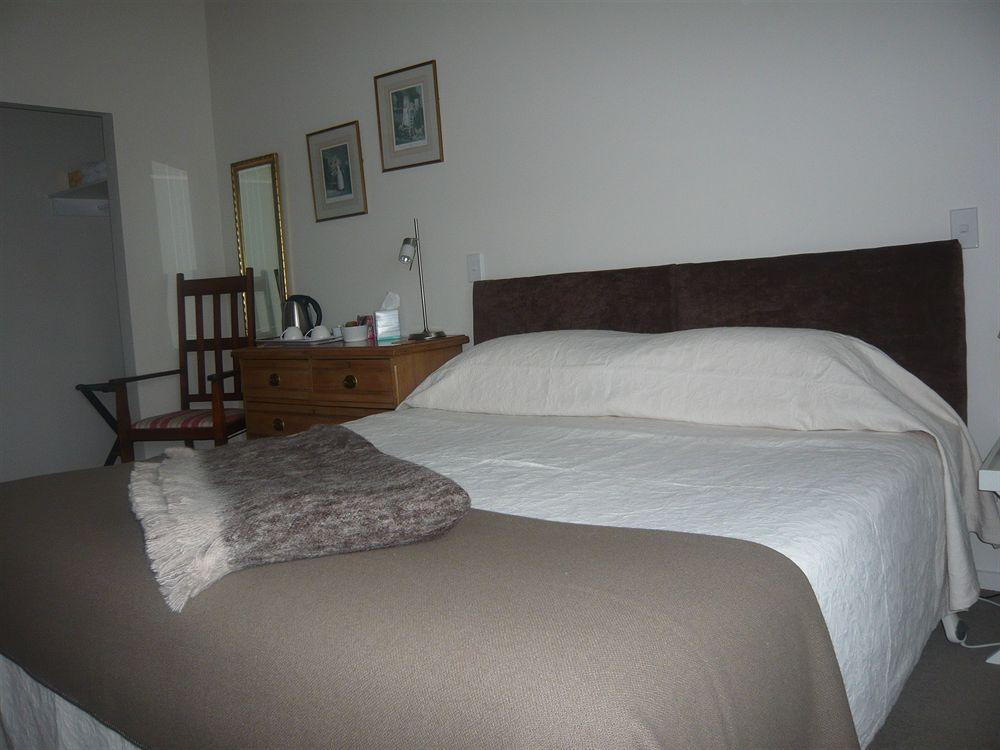 The B & B On The Hill Queenstown Bagian luar foto