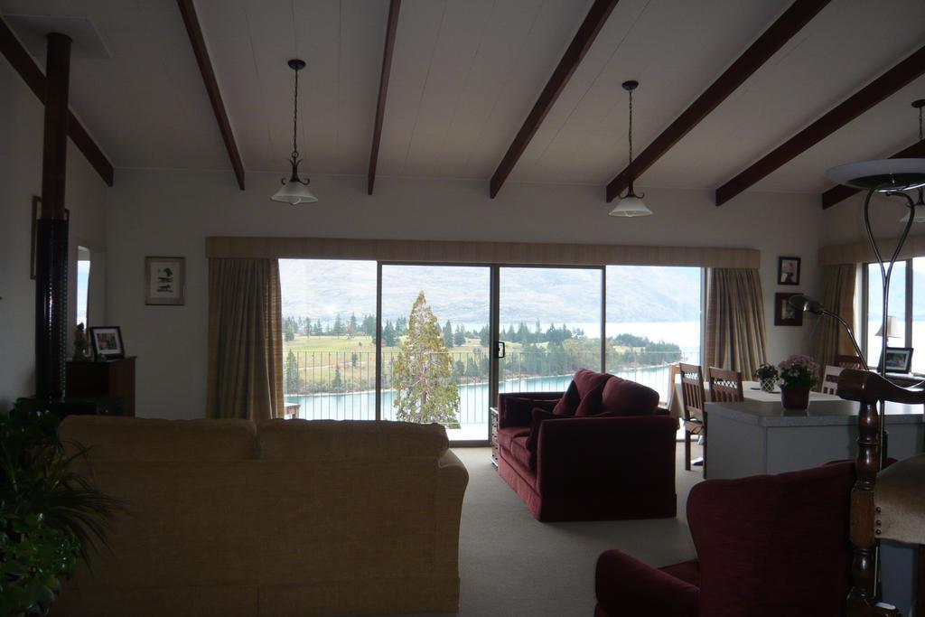 The B & B On The Hill Queenstown Bagian luar foto