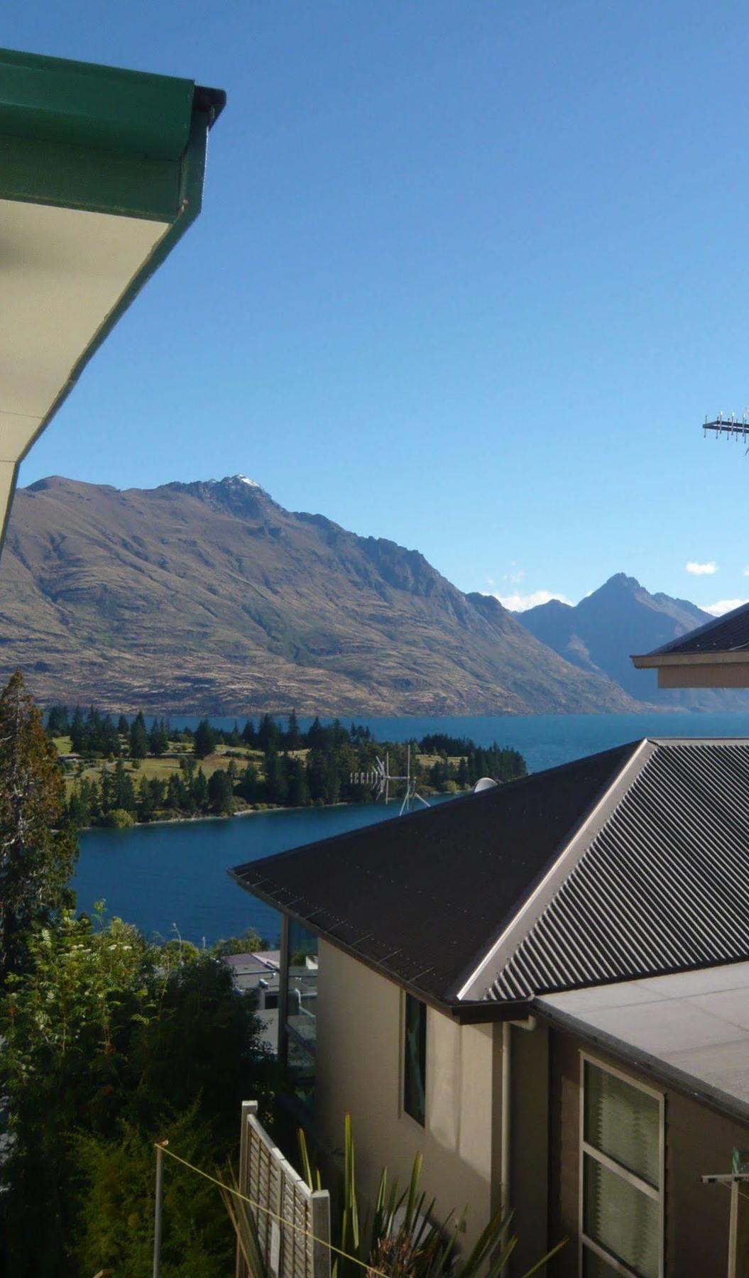 The B & B On The Hill Queenstown Bagian luar foto